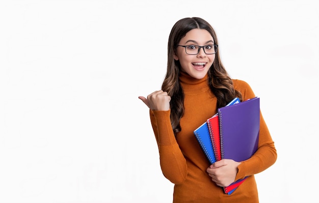 Éducation des adolescentes en studio avec espace de copie Éducation des adolescentes à l'école