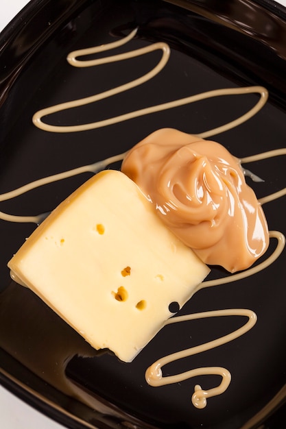 Dulce de leche au fromage, (Doce de leite) un bonbon à base de lait, fabriqué au Brésil et en Argentine.