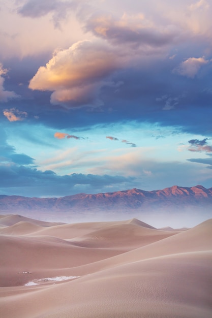 Dunes de sable dans le parc national de la vallée de la mort, Californie, USA