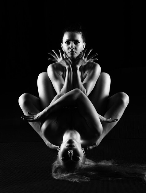 Duo de danseuses souples