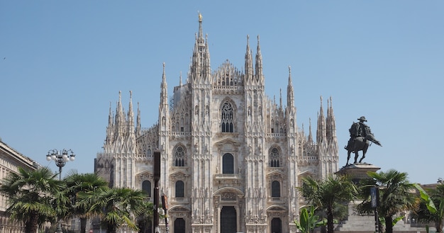 Duomo (qui signifie cathédrale) à Milan