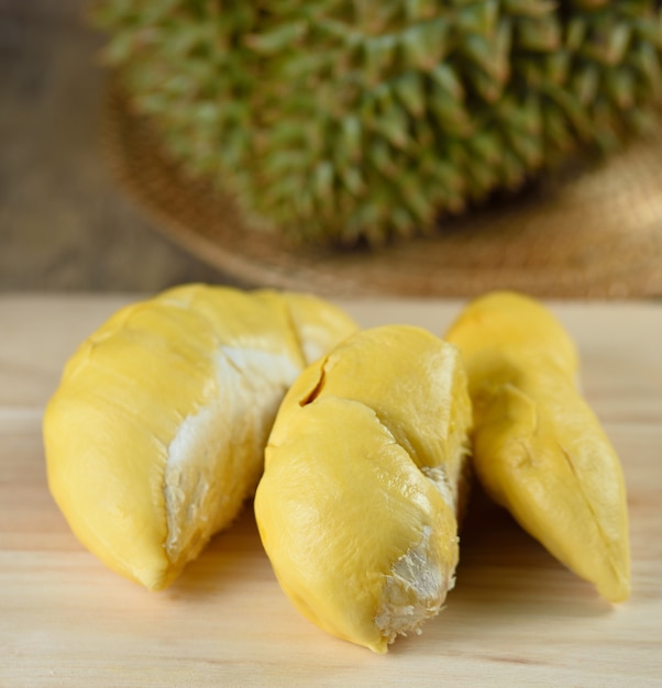 Durian aux fruits tropicaux