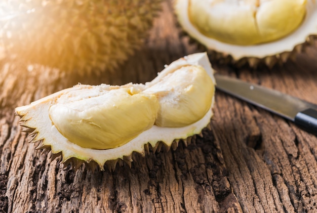 Durian, roi des fruits.