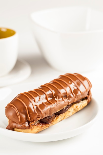 Eclair au chocolat fourré au chocolat