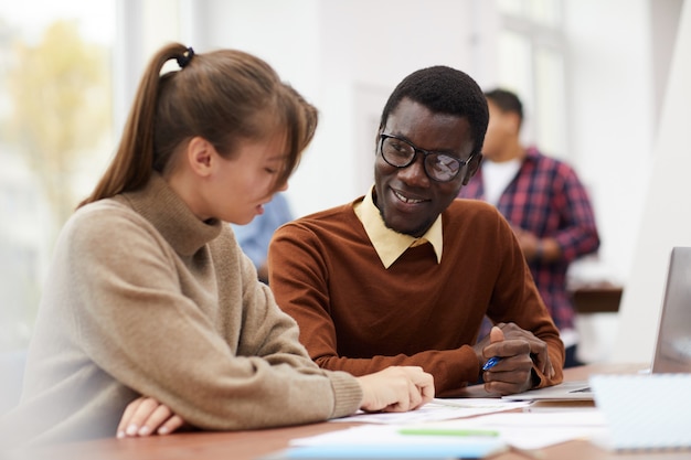 Photo École multiethnique