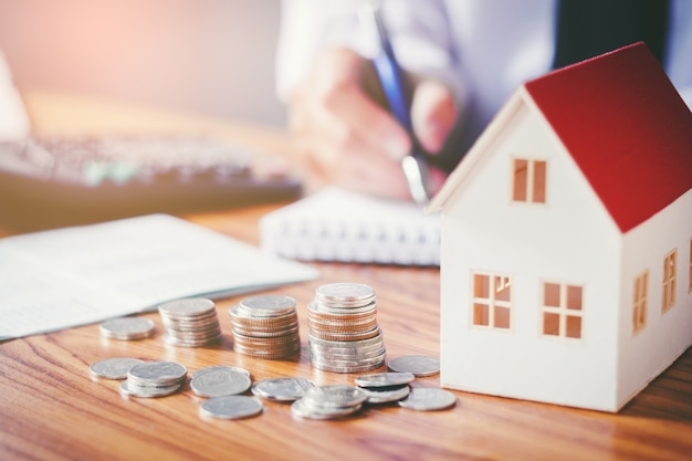 Économisez de l'argent pour le coût