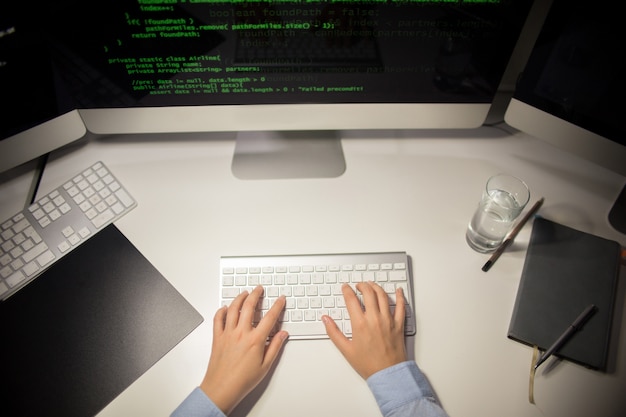 Écrire du code au bureau