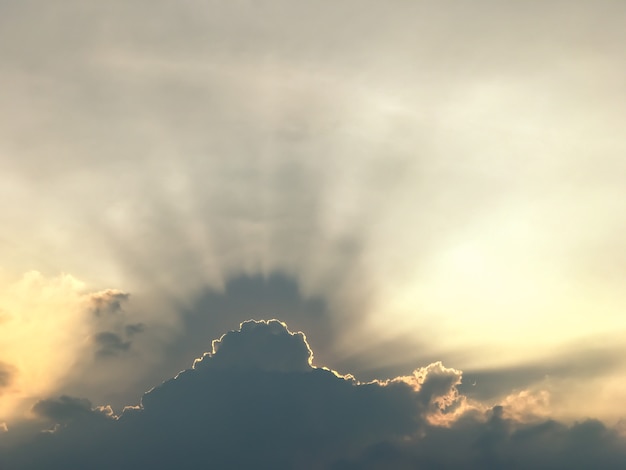 effet de lumière du soleil ciel