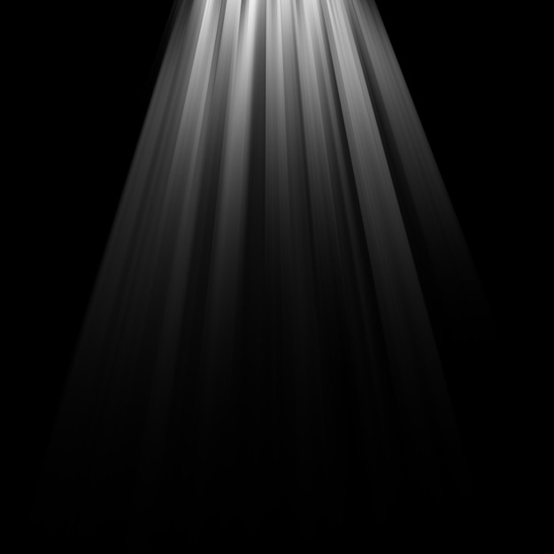 Effet de soleil de projecteur isolé sur fond noir
