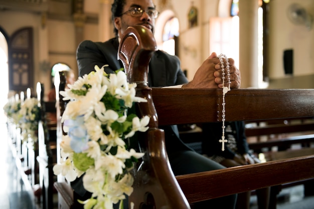 Eglise Les gens croient en la foi Confession religieuse