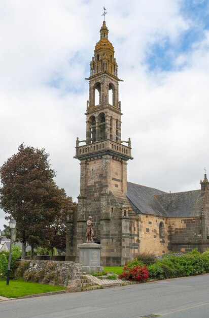 l'église de Rumengol