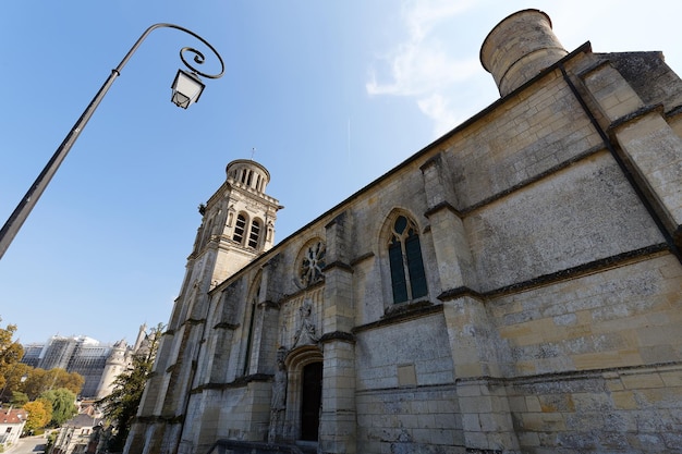 Photo Église saintsulpice de pierrefonds construite au xvie siècle