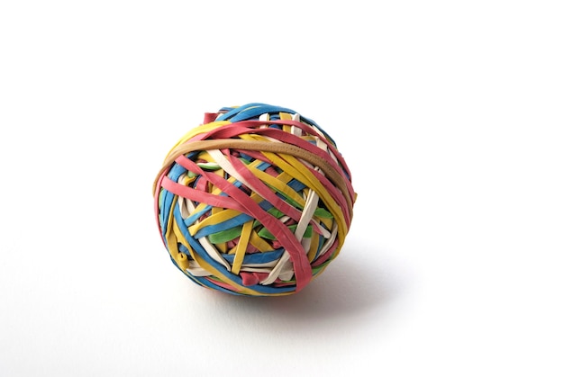 Elastiques formant une boule multicolore