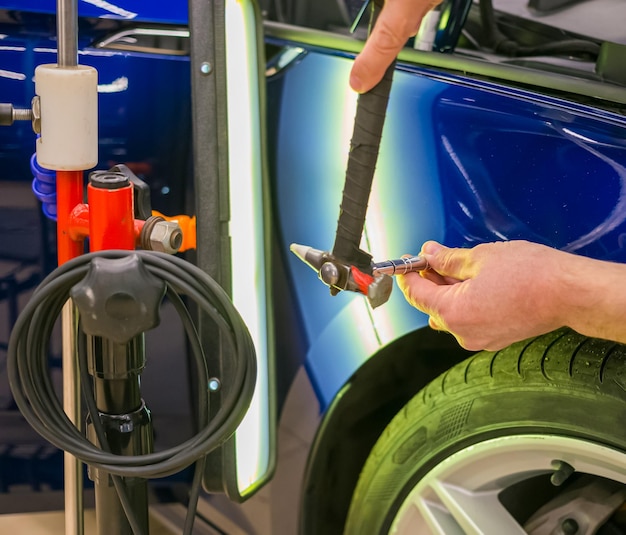 Élimination des bosses sans peinture Technologie PDR pour la réparation de carrosserie PDR