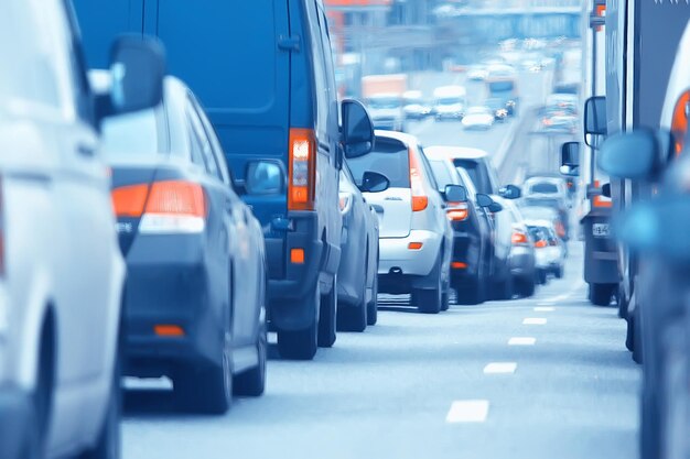 embouteillage de jour dans la ville sur les voitures d'autoroute / concept de transport, paysage de vue de la métropole de la circulation urbaine