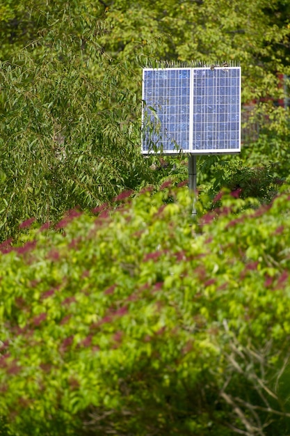 Photo l'énergie solaire dans le jardin