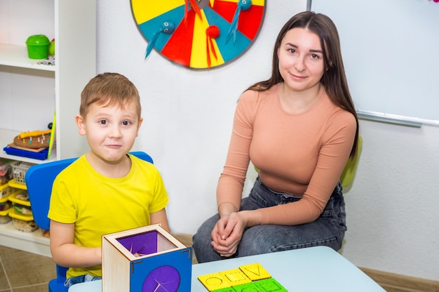 Enfant en orthophonie