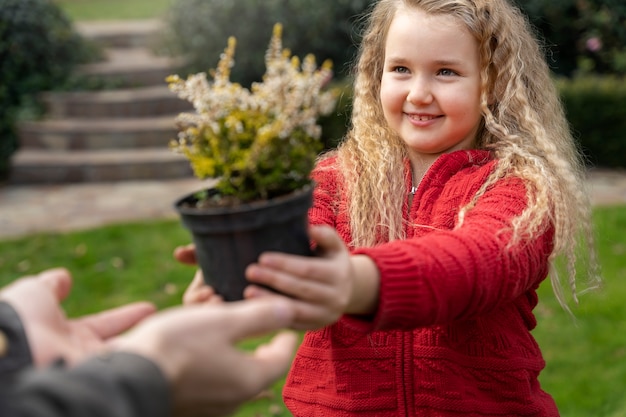 Les enfants apprennent sur l'environnement