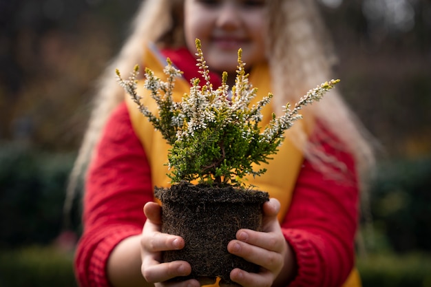 Photo les enfants apprennent sur l'environnement