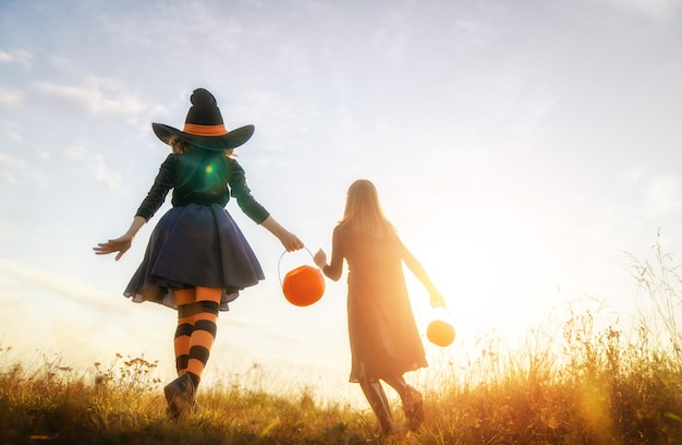 Enfants à la fête d'Halloween