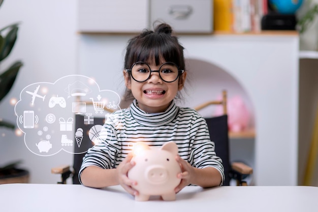 Enfants filles planifiant son avenir en pensant à son plan