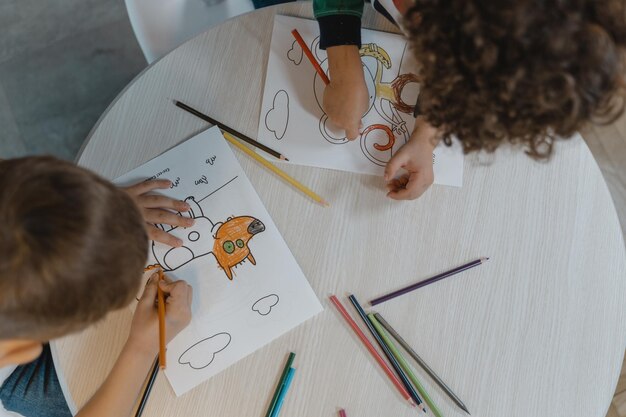 Les enfants retournent à l'école