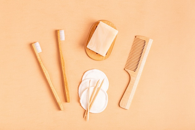 Ensemble d'accessoires de salle de bain, vue de dessus