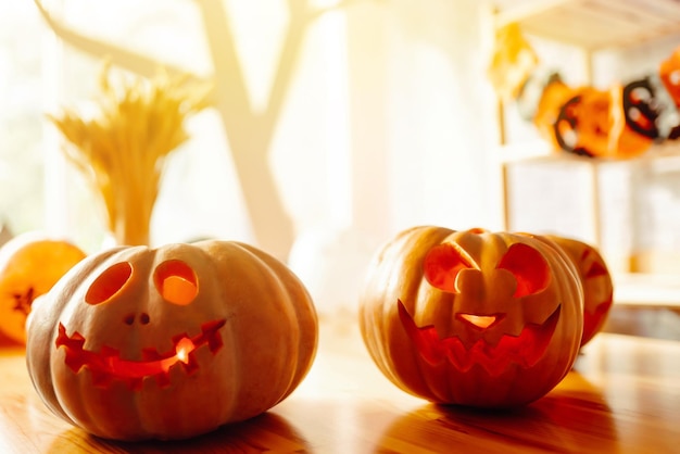 Ensemble de citrouilles orange pour halloween Citrouille avec sourire pour votre conception pour les vacances d'Halloween