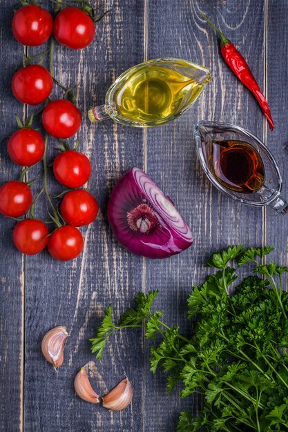 Ensemble de légumes pour sauce salsa