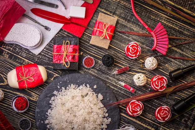 Ensemble d'outils de manucure professionnels Faire des ongles peints avec du vernis à ongles