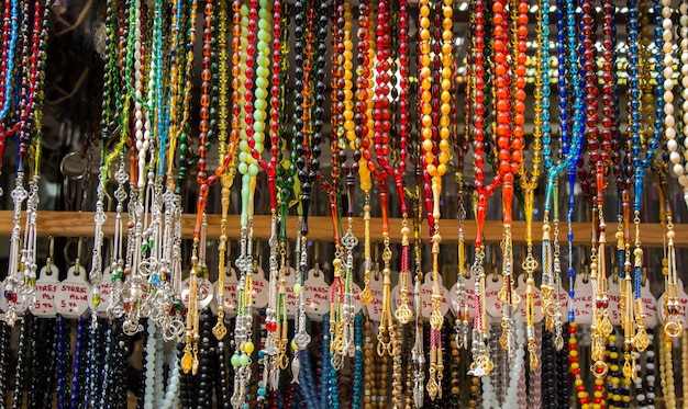 Ensemble de perles de prière de différentes couleurs