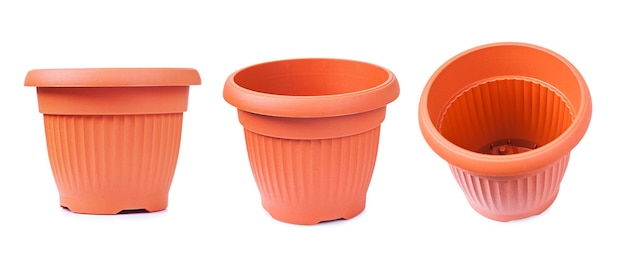 Ensemble de pots en plastique pour flovers dans trois raccourcis différents isolés