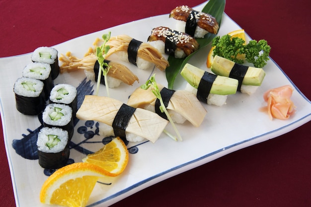 Ensemble de sushis