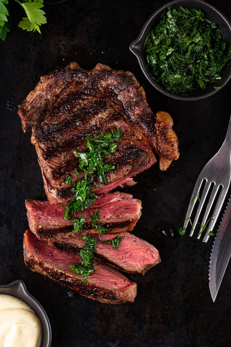 Photo entrecôte marbrée grillée