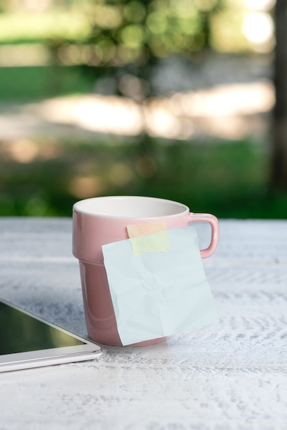 Environnement rafraîchissant et apaisant, Idées de café-restaurant de jardin, Expérience de détente en plein air, Embrasser la nature, Climat chaud, Espace de travail à l'extérieur, Écrire des notes importantes