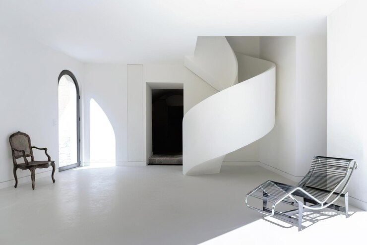 Photo un escalier blanc avec un escalier blanc qui a une fenêtre qui a une porte qui dit "ouvert"