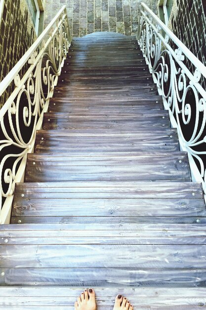 Photo escalier par passerelle