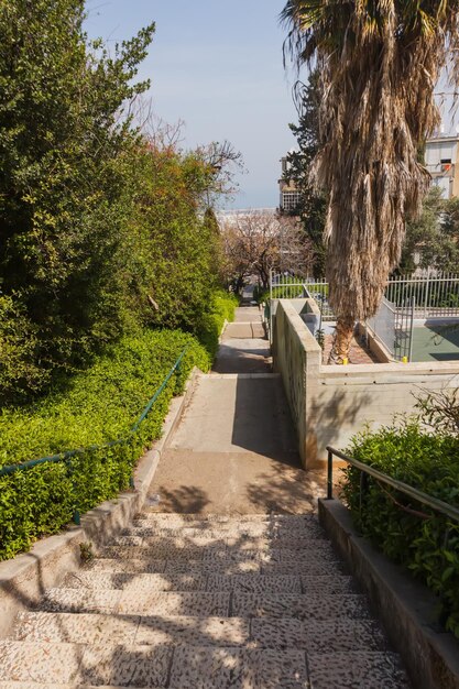 Escalier de rue près du jardin Bahai