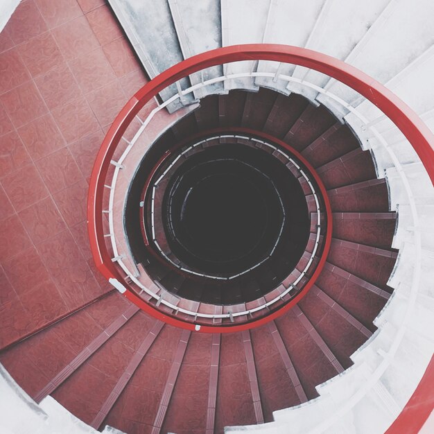 Photo escalier en spirale