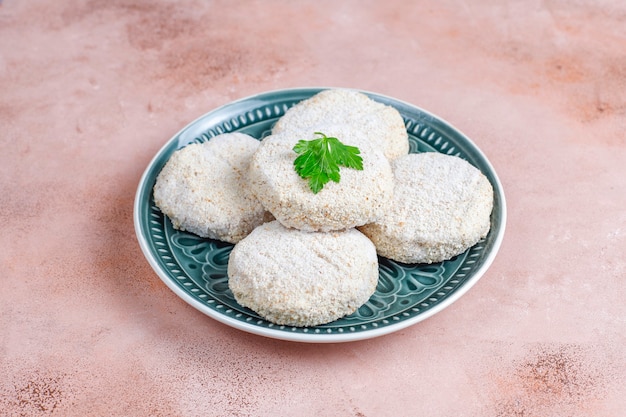 Escalopes rondes faites maison surgelées.