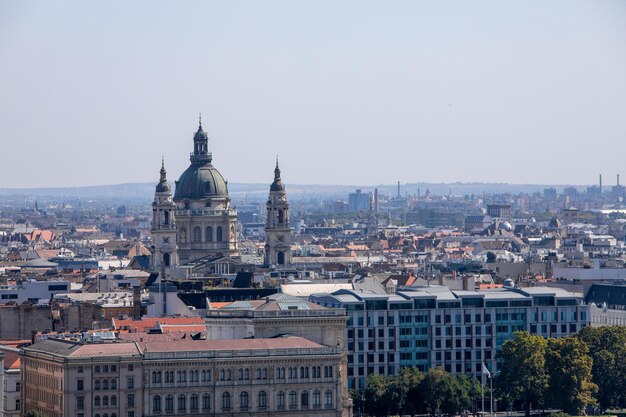 Espace de copie de l'église Matthias sur les toits de Budapest