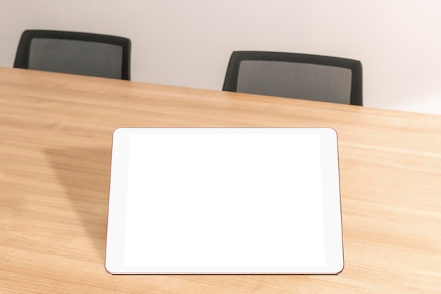 Espace de travail avec blanc vierge sur tablet pc