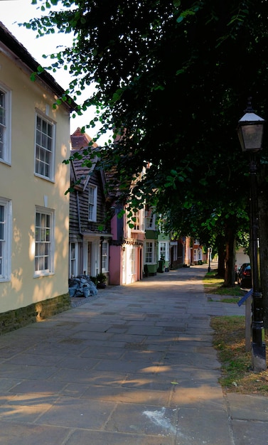 C'est une belle vieille rue.