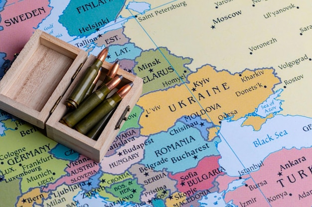 Les États-Unis et l'OTAN fournissent des munitions à l'Ukraine Carte de la crise militaire en Europe