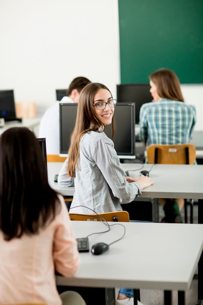 Les étudiants en classe