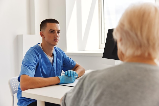 Photo examen de l'hôpital de la santé et de la médecine photo de haute qualité