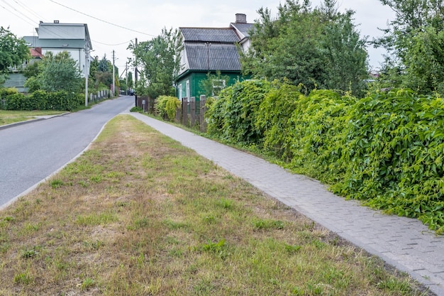 Exemple de bâtiment historique centenaire et de ferme du secteur privé en ville