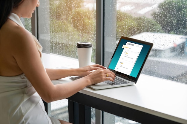 Expérience client et analyse des avis par un logiciel informatique moderne