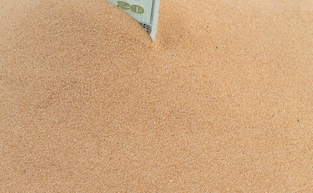 Photo l'explosion du sable volant la vague de sable doré explose les nuages de sable abstraits volent le sable de couleur jaune
