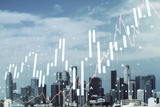Exposition multiple d'hologramme de graphique financier créatif virtuel sur le concept de recherche et d'analyse de fond des gratte-ciel de Los Angeles